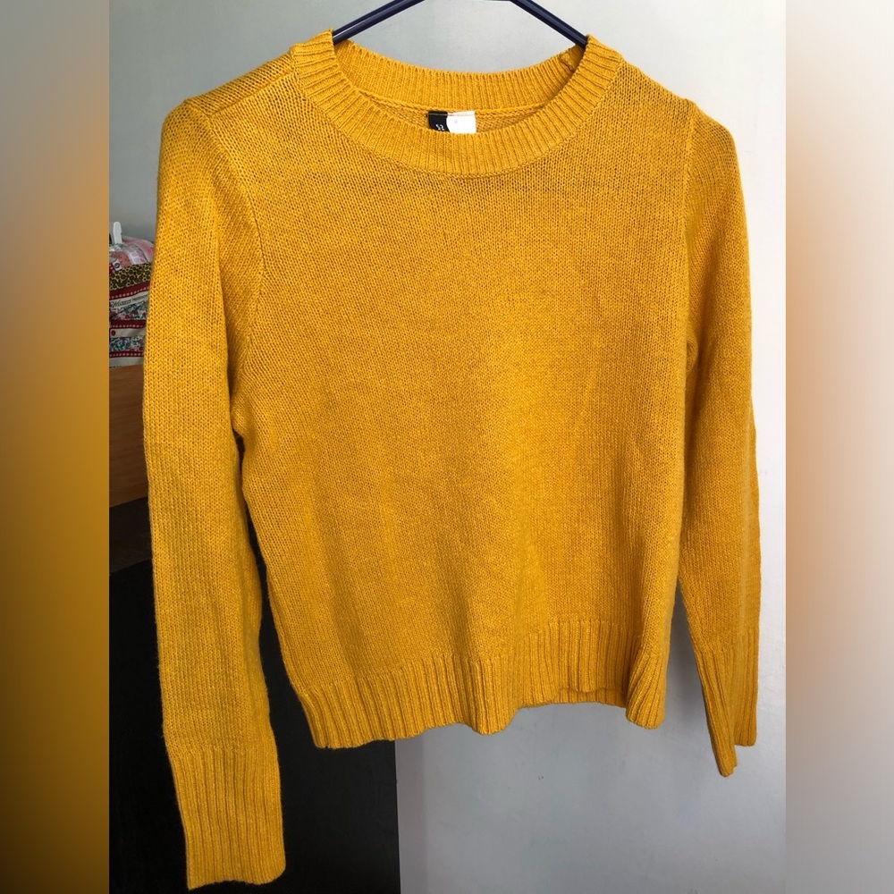 H&M Mustard Yellow Crew Neck Sweater